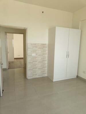 Room in 2.5 BHK Apartment at Alphacorp Gurgaon One 84, Sector 84 – for Sale