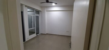 Room in 4 BHK Apartment at Gaur City 2 - 11th Avenue, Sector 16c Greater Noida – for Sale