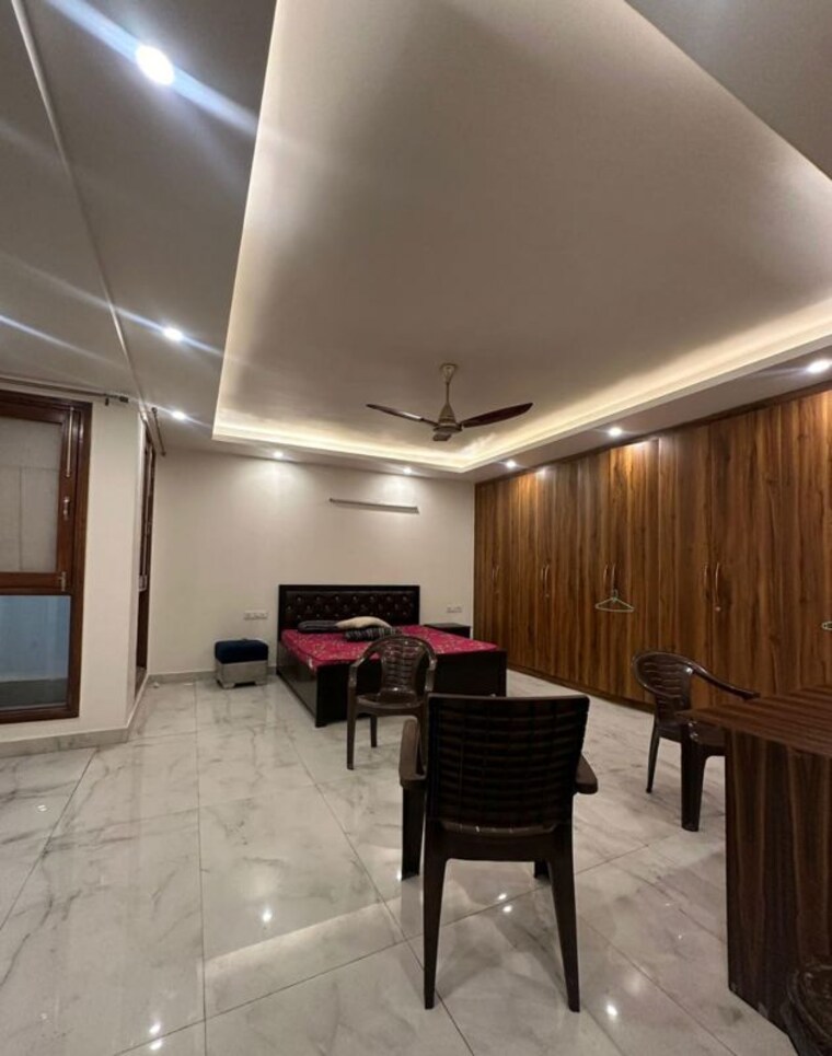 Master Bedroom, saket 3 Bedroom 1800 Sq.Ft. Builder Floor In Saket Delhi 9973098