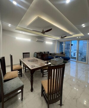 3 BHK Builder Floor For Rent in Saket