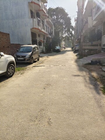 Parking in 4 BHK Independent House at UPAVP Vrindavan Yojana, Vrindavan Yojna – for Sale