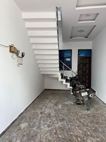 Parking in 3 BHK Independent House at Bijnor Road – for Sale