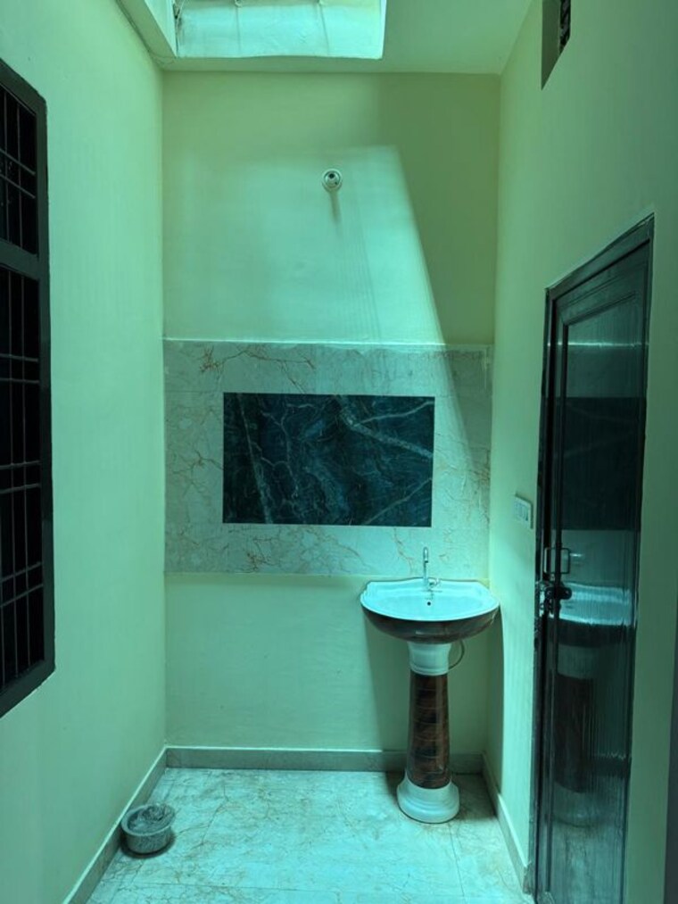 Bathroom, bijnor road 3 Bedroom 1250 Sq.Ft. Independent House In Bijnor Road Lucknow 9973123