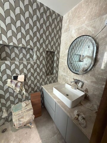 Bathroom in 3 BHK Builder Floor at BPTP Green Oaks, Sector 70a – for Sale