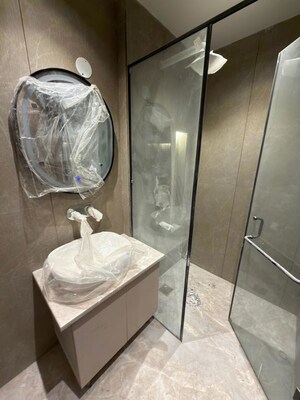 Bathroom in 3 BHK Builder Floor at BPTP Green Oaks, Sector 70a – for Sale