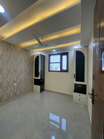 Bedroom in 3 BHK Apartment at Dwarka Mor – for Rent