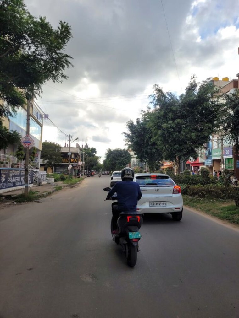  Parking, dhammanagi-lilium-gardenia 2 Bedroom 1000 Sq.Ft. Apartment In Thanisandra Bangalore 9973180