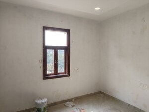 Bedroom in 3 BHK Builder Floor at Azadpur – for Sale