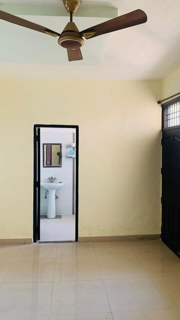 Room in 3 BHK Independent House at Patiala Road – for Sale