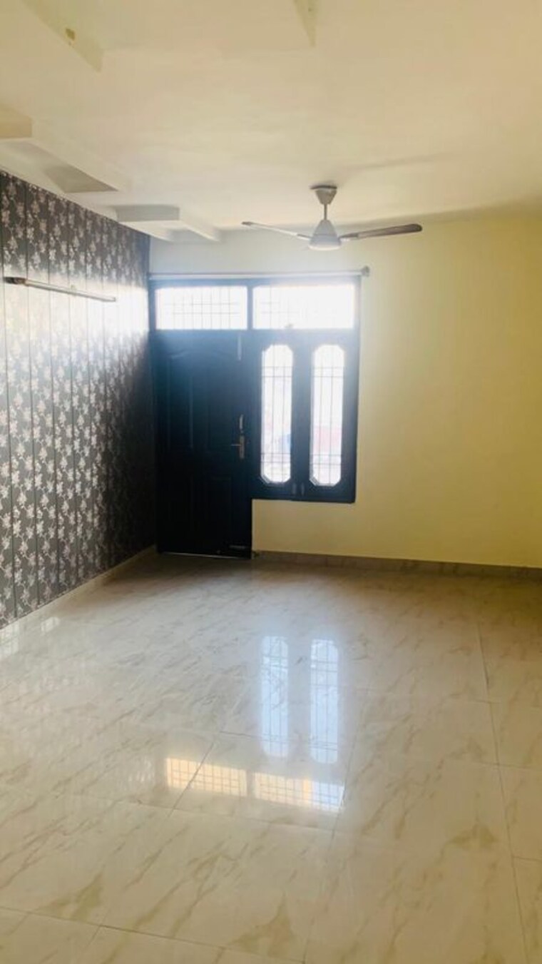 Room, patiala road 3 Bedroom 1750 Sq.Ft. Independent House In Patiala Road Zirakpur 9973255