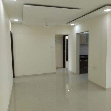 Room in 2.5 BHK Apartment at DLH Udaka Heights Goregaon West, Goregaon West – for Sale