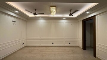 Room in 3 BHK Apartment at Raj One Good Earth, Sector 71 – for Rent
