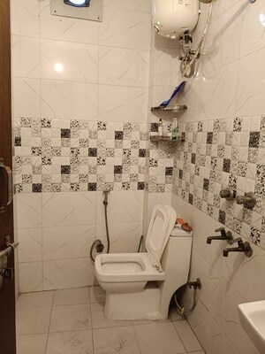 Bathroom in 6 BHK Independent House at New Friends Colony – for Sale