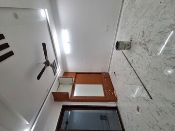 Furnished Amenities in 3 BHK Apartment at Kondapur – for Rent