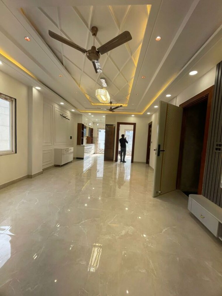 Room, arv-park 2 Bedroom 809 Sq.Ft. Builder Floor In Sector 63 Noida 9973654