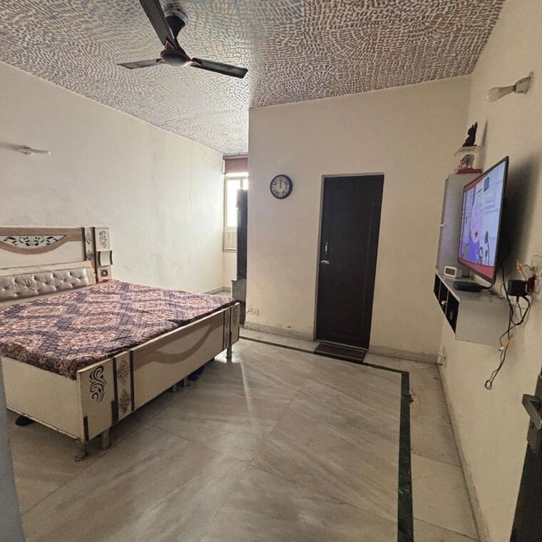Team Area, express-view-apartment 2 Bedroom 1150 Sq.Ft. Apartment In Sector 92 Noida 9973756