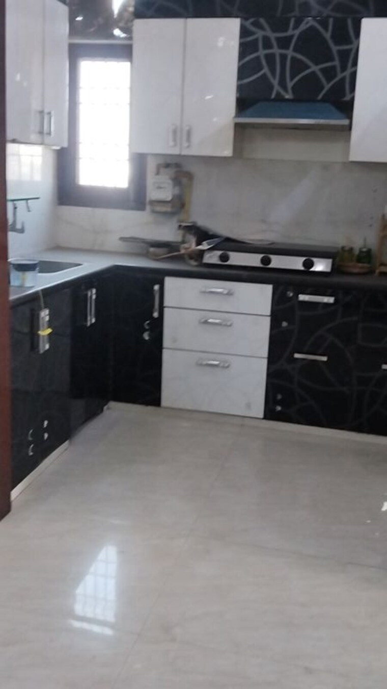 Kitchen, niti khand ii 3 Bedroom 1350 Sq.Ft. Builder Floor In Niti Khand ii Ghaziabad 9973871