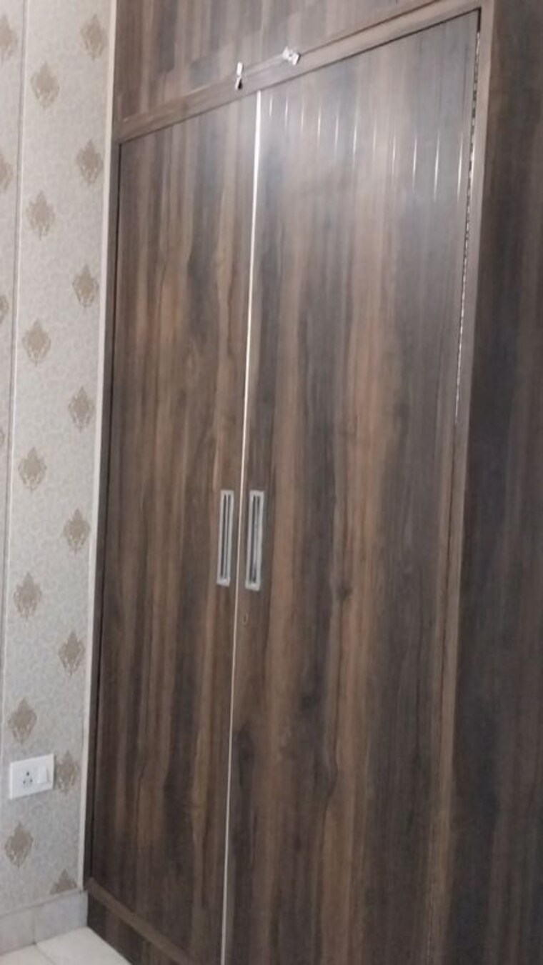 undefined, niti khand ii 3 Bedroom 1350 Sq.Ft. Builder Floor In Niti Khand ii Ghaziabad 9973871