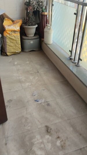 Room in 3 BHK Builder Floor at Niti Khand ii – for Sale