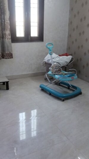 Parking in 3 BHK Builder Floor at Niti Khand ii – for Sale