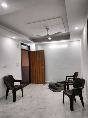 2 BHK Builder Floor For Rent in Paryavaran Complex