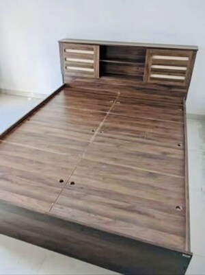 Room in 2 BHK Apartment at Unique Lifestyle, Wagholi – for Rent