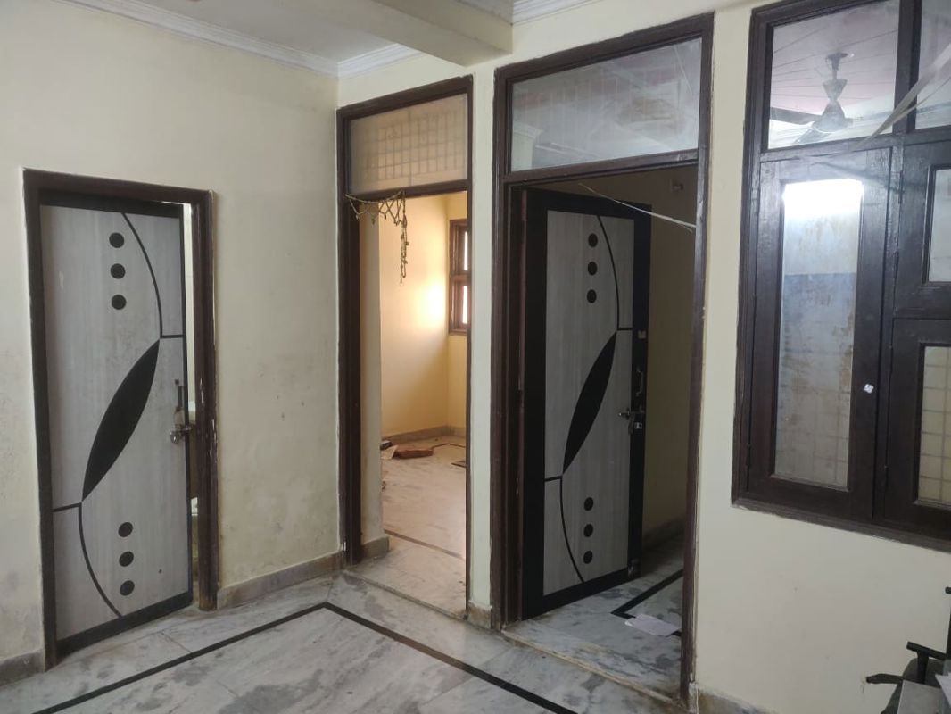 2 BHK + Extra Room Builder Floor For Rent in Rajouri Garden