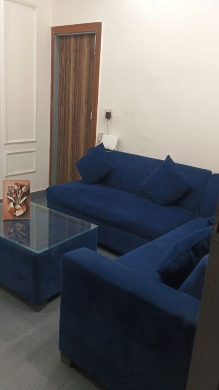 Living Room, gupta-awas 3 Bedroom 2000 Sq.Ft. Builder Floor In Sector 43 Gurgaon 9974393