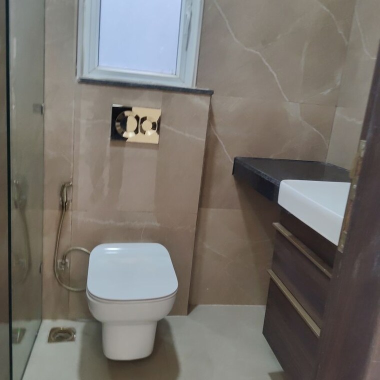 Bathroom, smart-world-orchard 3 Bedroom 1630 Sq.Ft. Apartment In Sector 61 Gurgaon 9974449