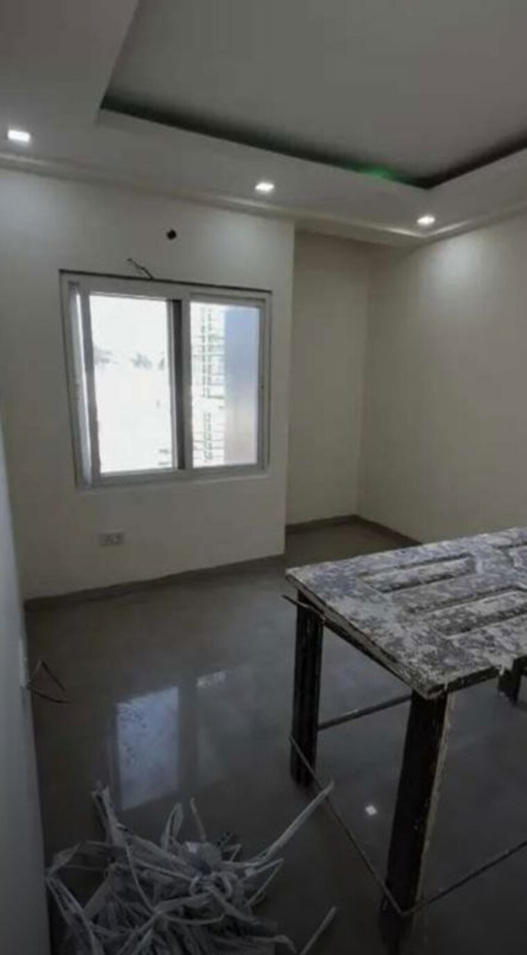 Room, niralanagar 3 Bedroom 1800 Sq.Ft. Apartment In Niralanagar Lucknow 9974497