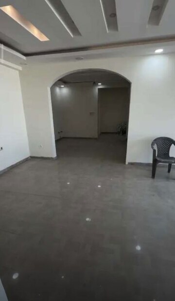Room in 3 BHK Apartment at Niralanagar – for Sale