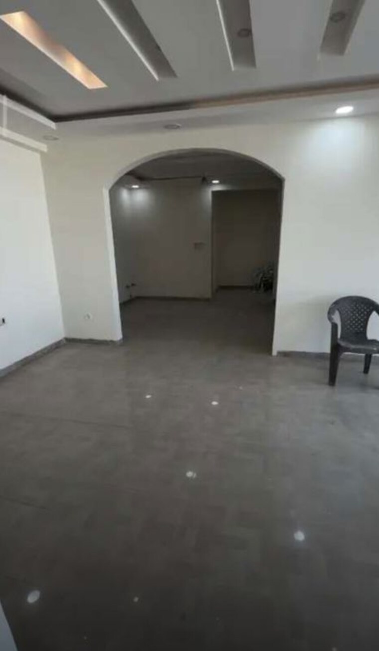 Room, niralanagar 3 Bedroom 1800 Sq.Ft. Apartment In Niralanagar Lucknow 9974497