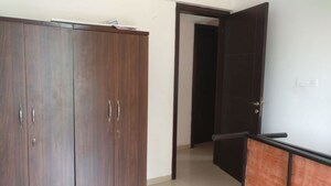 Room in 3 BHK Apartment at Vishal Nagar – for Rent