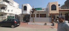 3.5 BHK + Pooja Room,Extra Room Independent House For Sale in Sector 8