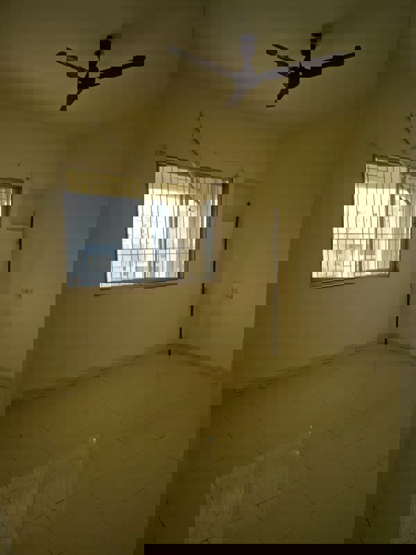 3 BHK 1500 Sq.Ft. Apartment in Tain Square