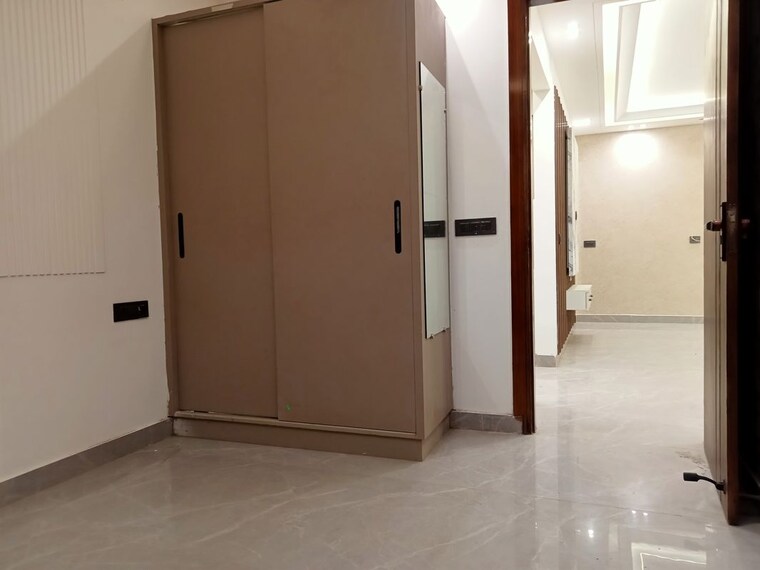 Room, mahavir enclave 1 3 Bedroom 900 Sq.Ft. Builder Floor In Mahavir Enclave 1 Delhi 9974612