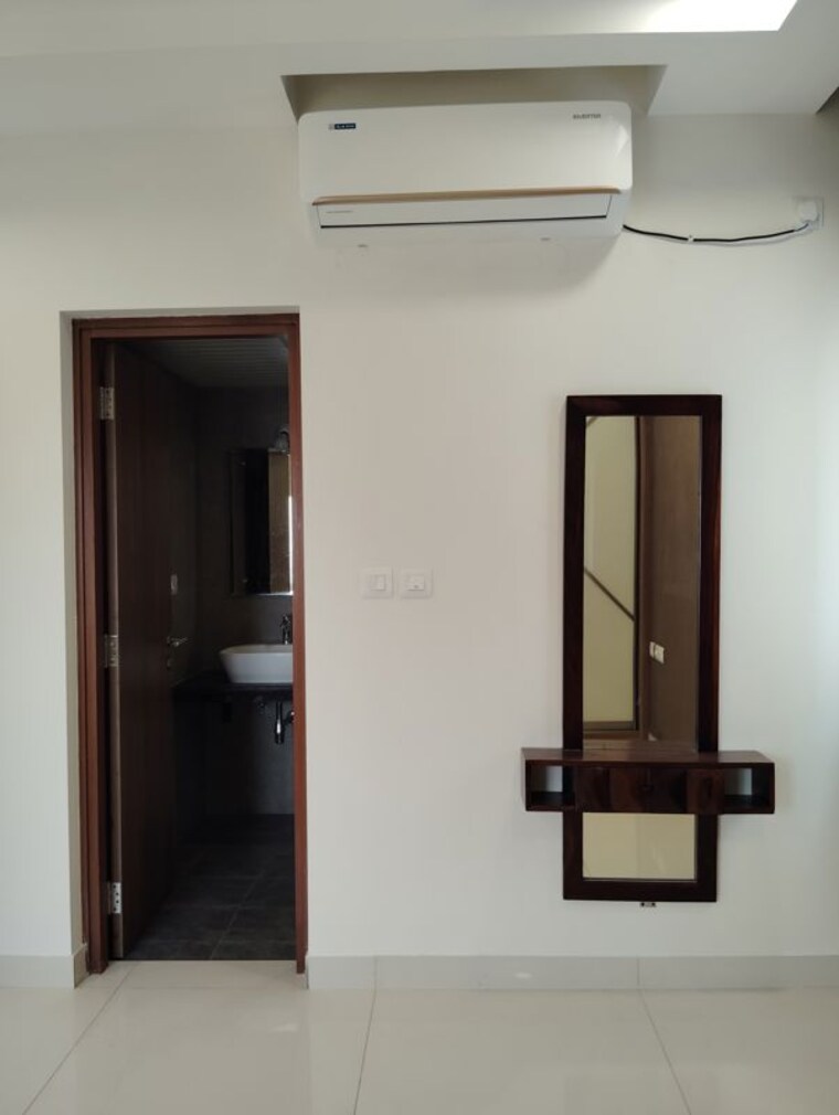 Room, prestige-tranquil 2.5 Bedroom 1390 Sq.Ft. Apartment In Kokapet Hyderabad 9974826