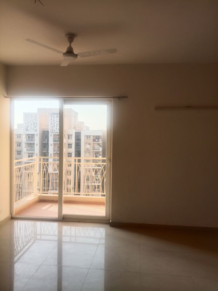 Room, mahagun-mywoods-iii 3 Bedroom 1225 Sq.Ft. Apartment In Sector 16c Greater Noida Greater Noida 9971283