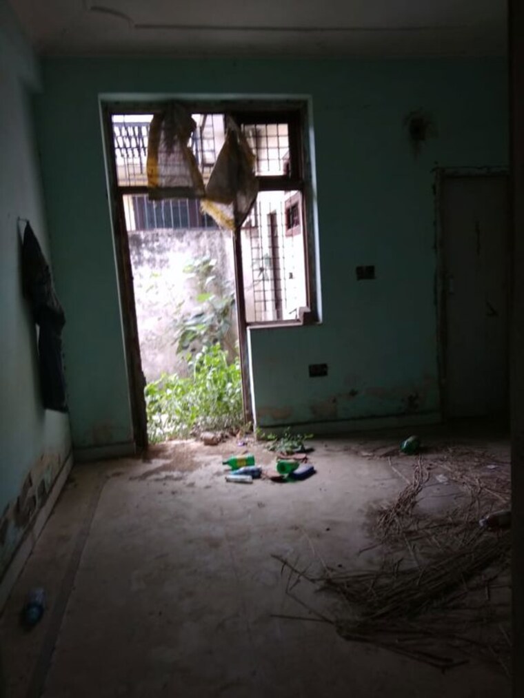 Room, delta ii greater noida 2 Bedroom 120 Sq.Mt. Independent House In Delta Ii Greater Noida Greater Noida 9974840