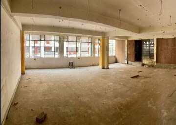  Office Space For Rent in Hazratganj