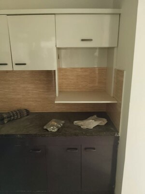 Kitchen in 3 BHK Apartment at Omaxe R2, Gomti Nagar – for Rent