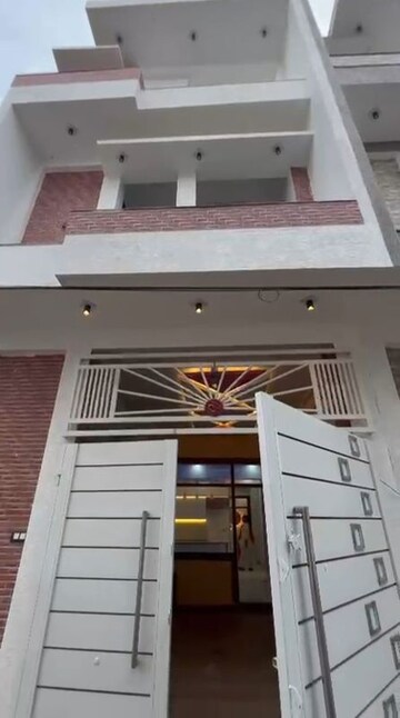 3 BHK Independent House For Sale in Para