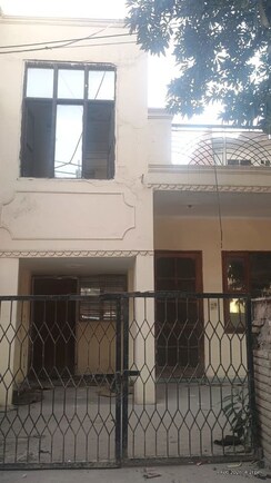 3 BHK + Pooja Room Independent House For Sale in Sector 7