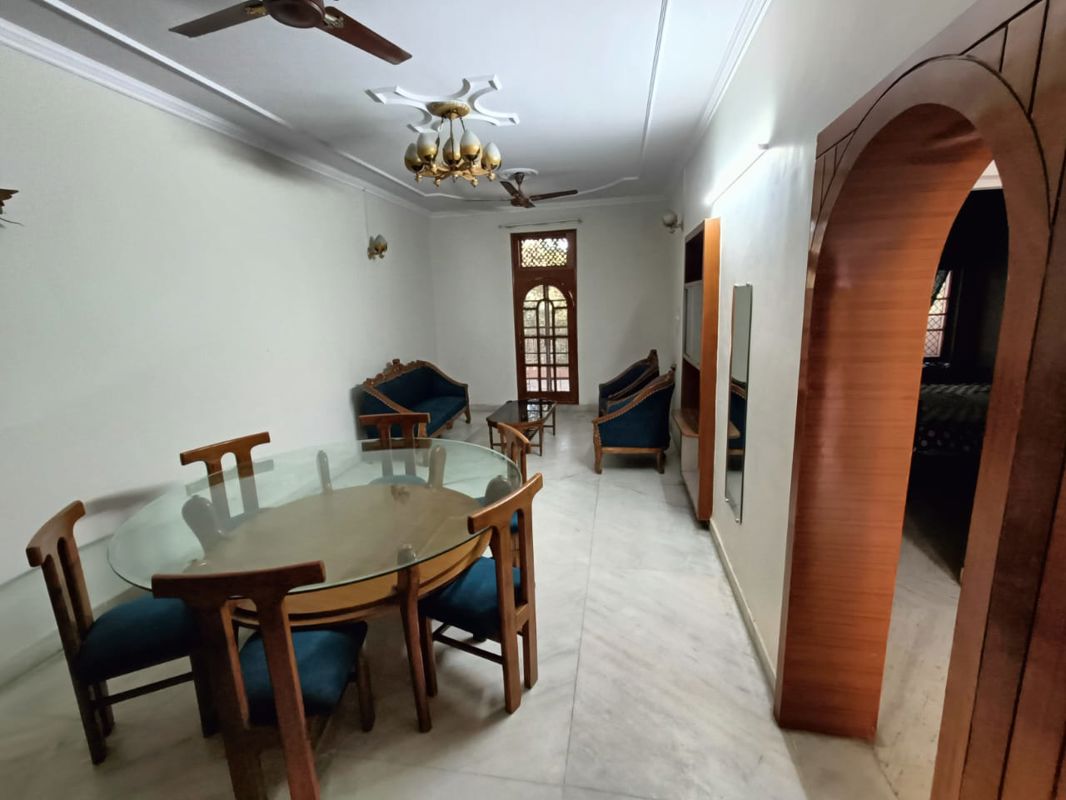 2 BHK + Extra Room Builder Floor For Rent in Rajouri Garden