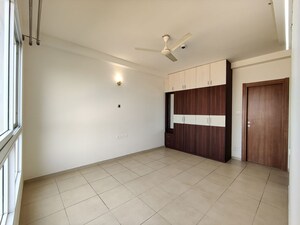 Room in  Apartment at Bhartiya Nikoo Homes Phase 2, Thanisandra Main Road – for Rent