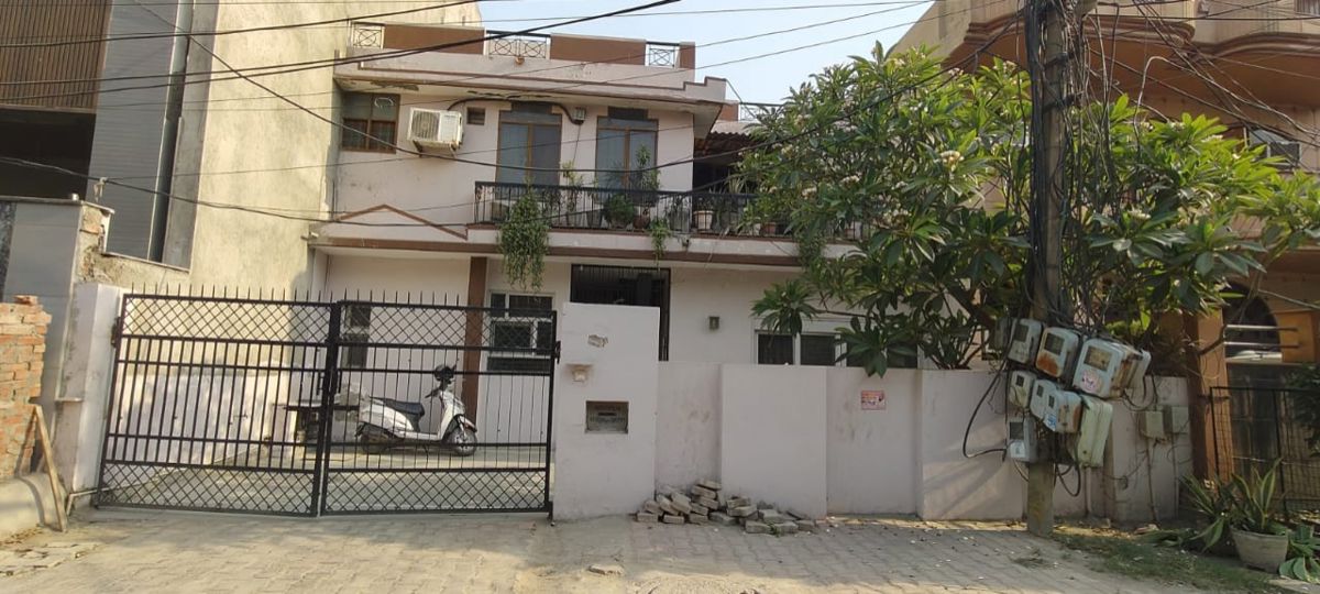 3.5 BHK + Study Room,Extra Room Independent House For Sale in Sector 7