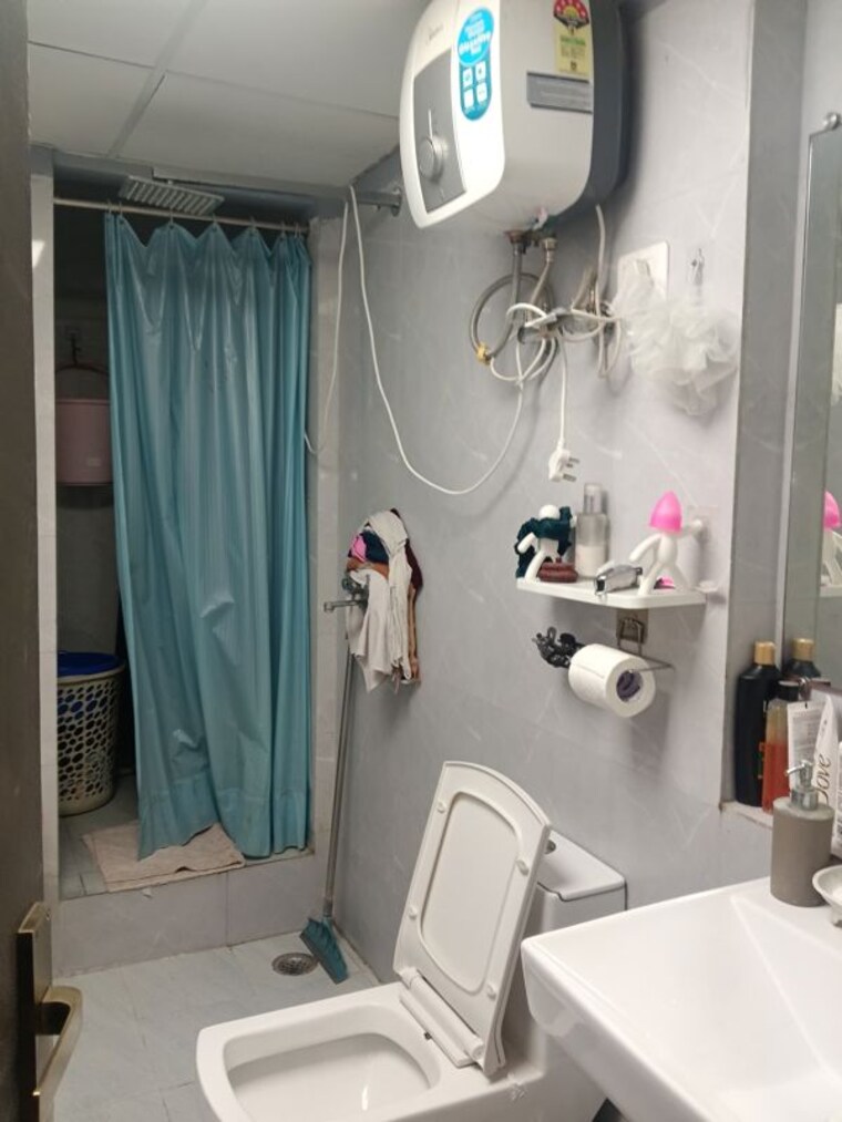 Master Bedroom, mahagun-mywoods-iii 2 Bedroom 960 Sq.Ft. Apartment In Sector 16c Greater Noida Greater Noida 9895905