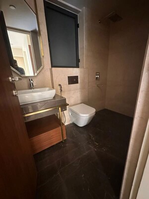 Master Bedroom in 2 BHK Apartment at Lodha Sterling, Kolshet Road – for Rent