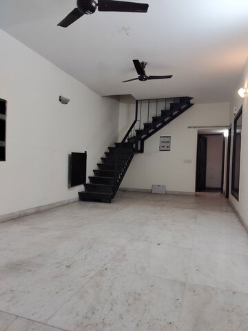 4 BHK Apartment For Rent in Vasant Kunj