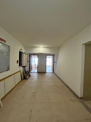 Room in 4 BHK Apartment at Lohia Unika, Hadapsar – for Sale